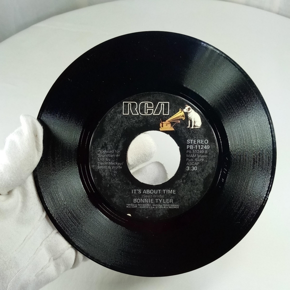 Bonnie Tyler It's About Time/It's A Heartache 45 RPM Vinyl Record - Picture 9 of 10